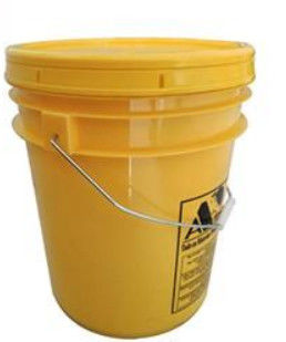 Contenants en bouteilles de plastique jaune de 20 L pour le stockage de colle