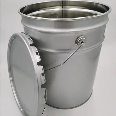 Un seau galvanisé en fer de 16 litres pour le stockage de solvants
